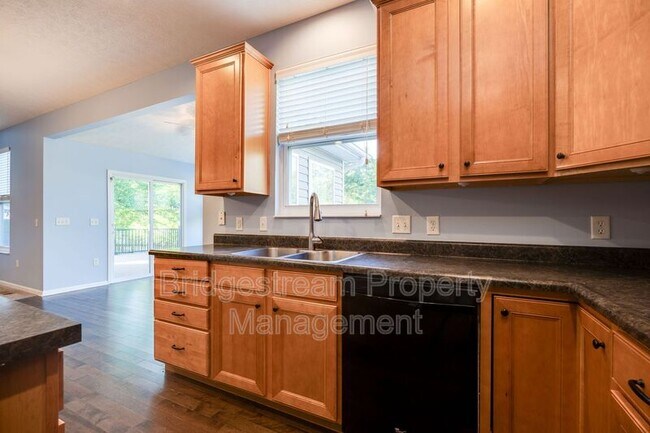 Building Photo - 1875 Prairie Clover Dr