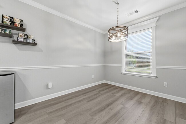 Building Photo - Mins from LRAFB with Solar panels