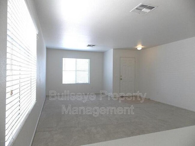 Building Photo - 2767 S Southwind Dr