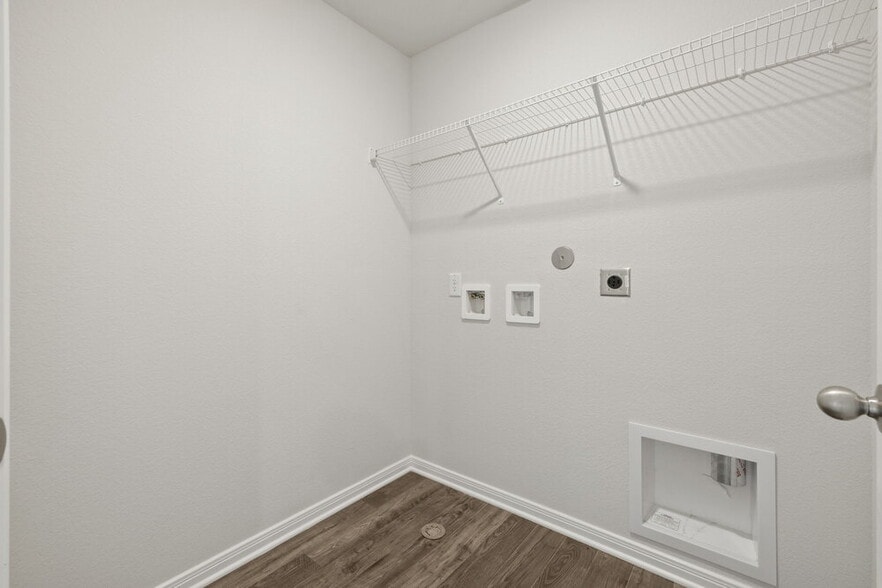 Building Photo - 7623 Tipton Meadow Way