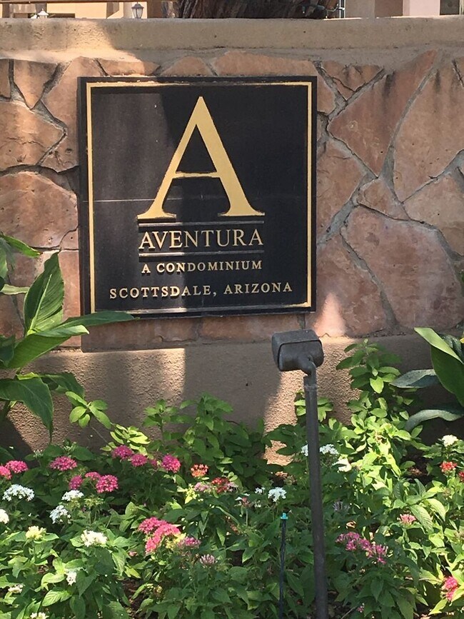 Building Photo - Experience the Best of Scottsdale living!