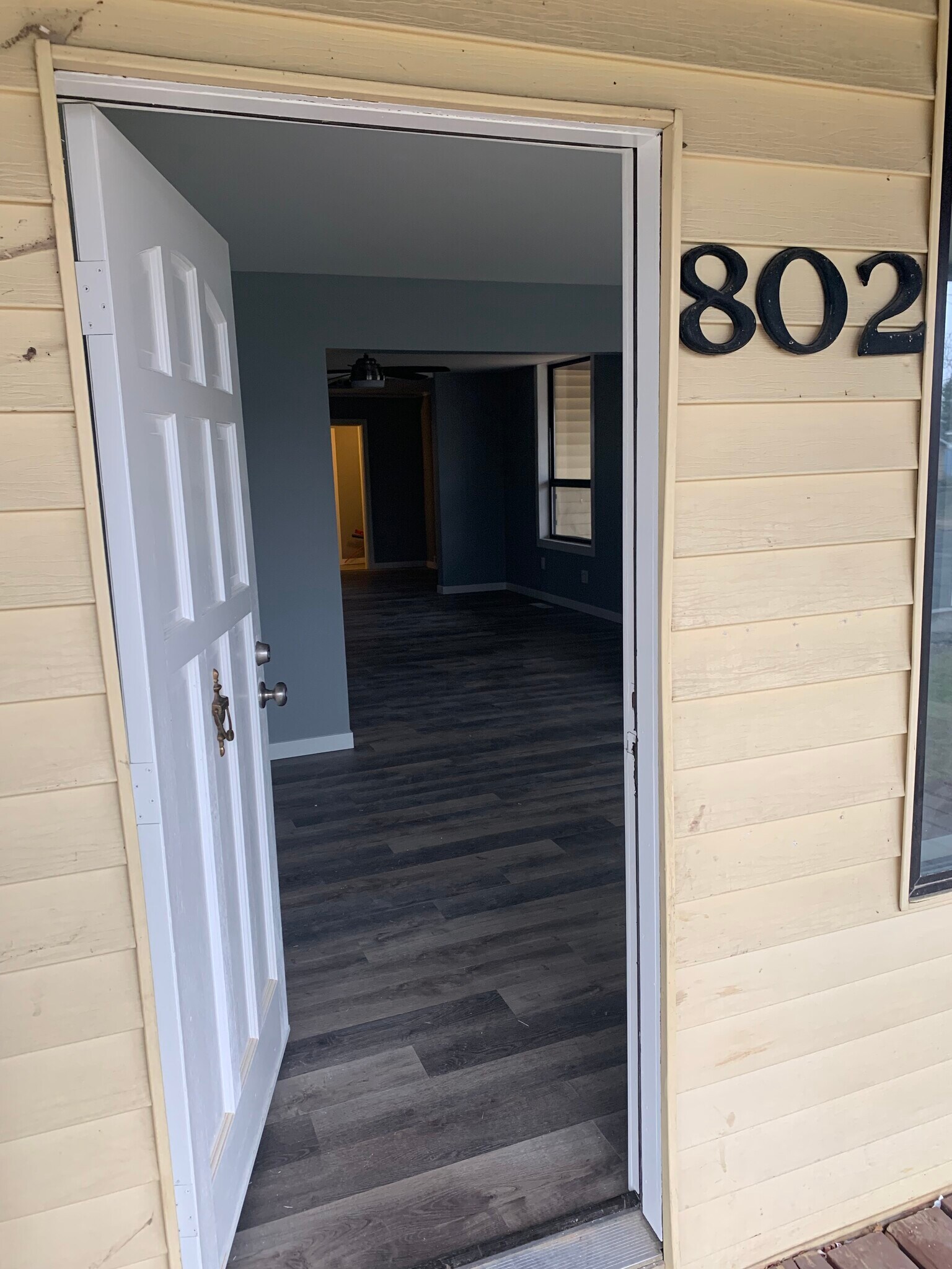 Front Door - 802 N 8th Ave