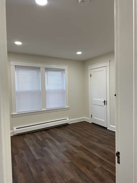 Bedroom - 9 Spruce St