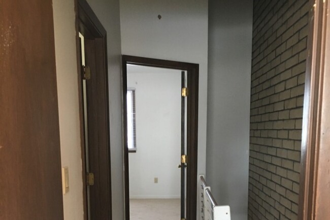 Bedroom hallway - 2639 Knapp St