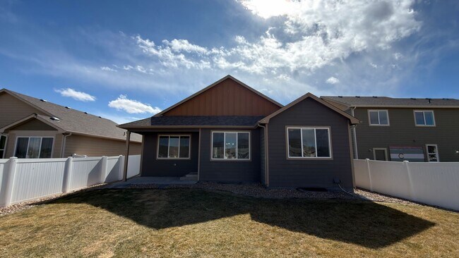 Building Photo - Great Home in Windsor