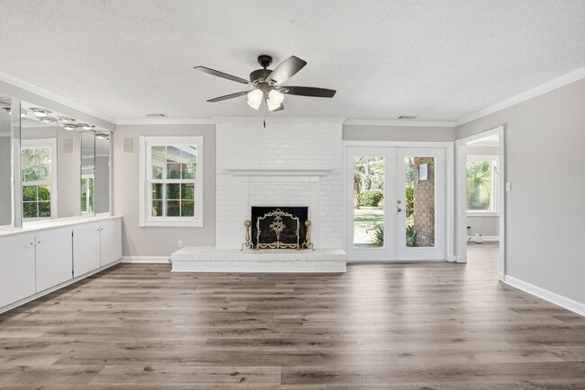 Building Photo - Mayfair Home For Lease with Backyard Oasis!