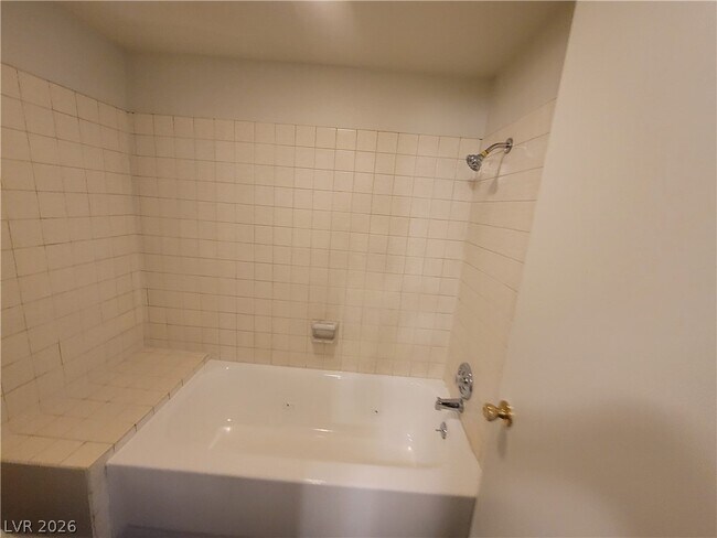 Building Photo - 3364 Royce Ct
