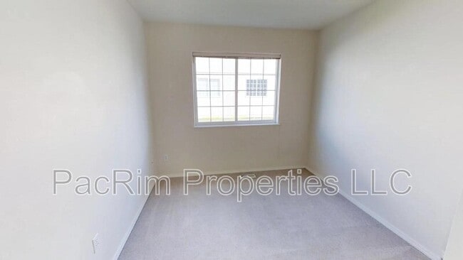 Building Photo - 5740 Sapphire Loop