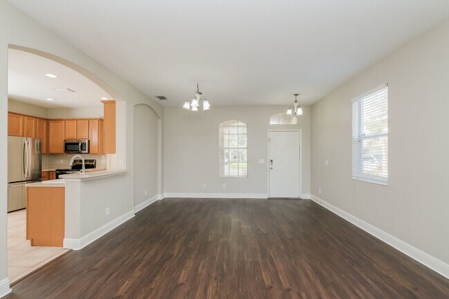 Building Photo - 8545 Deer Chase Dr