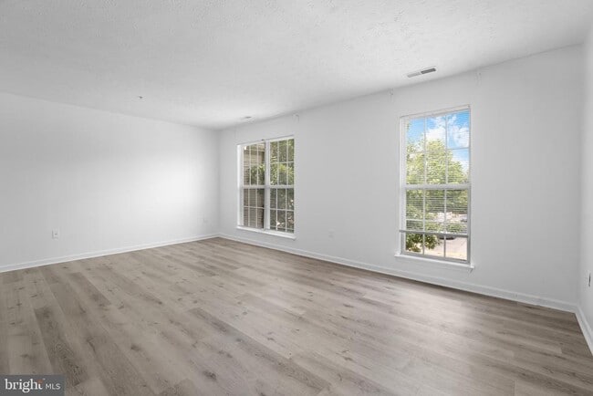 Building Photo - 1804 Watch House Cir S