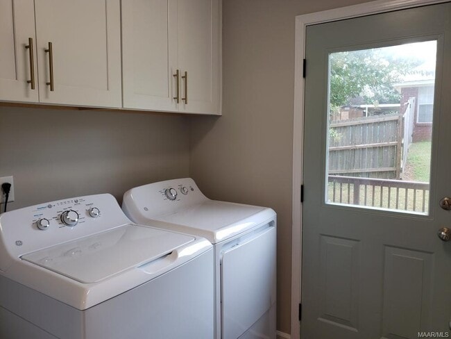 Building Photo - 87 Mountain View Ct