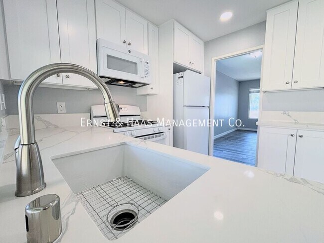 Building Photo - 11353 Agnes St