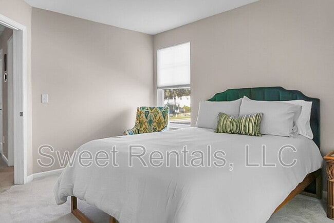 Building Photo - 1519 Thoroughbred Blvd