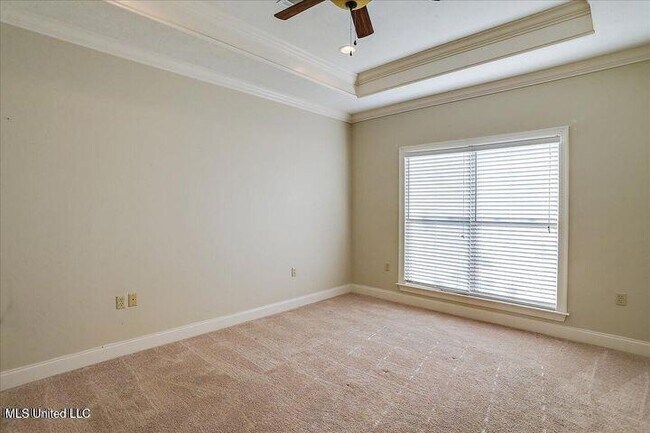 Building Photo - 852 Willow Grande Cir