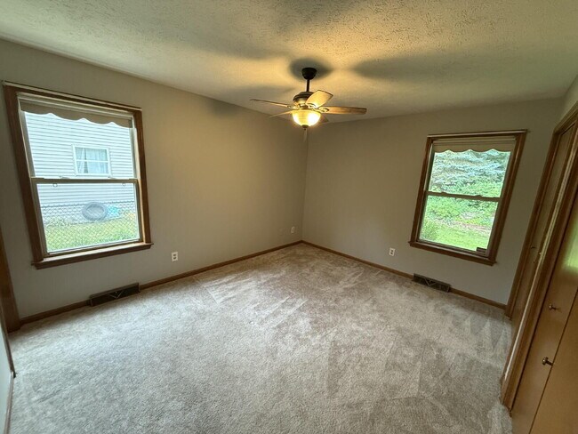 Building Photo - Charming 3-Bedroom Home with Finished Base...