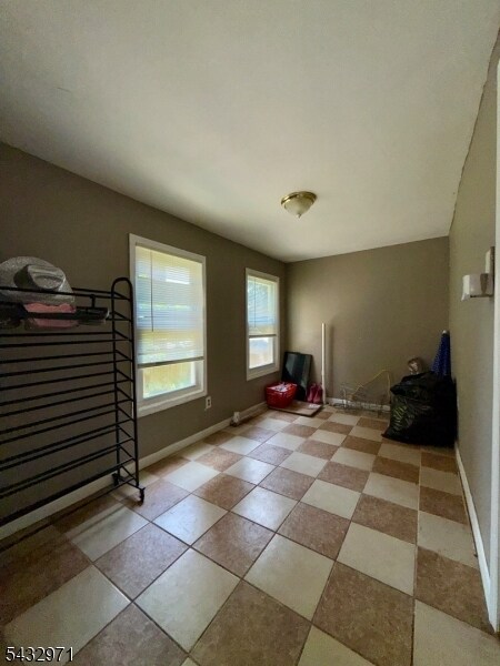 Building Photo - 1084 Sanford Ave