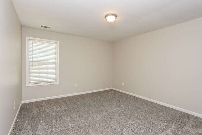 Building Photo - 5941 Apple Grove Rd NE