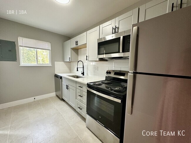 Building Photo - 2320 W 47th Ave