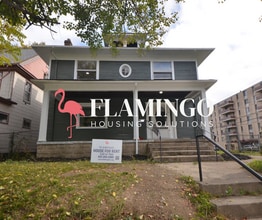 Building Photo - 420 Grafton Ave