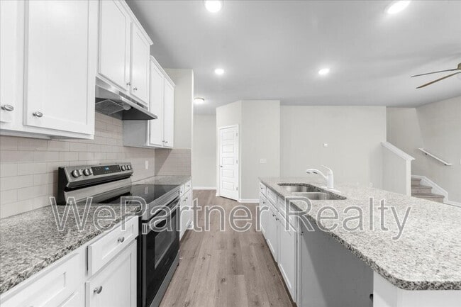 Building Photo - 204 Vickery Ln