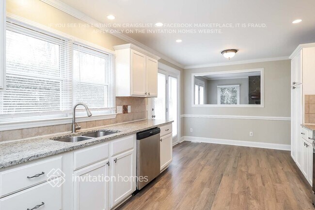 Building Photo - 10601 Bryony Ct