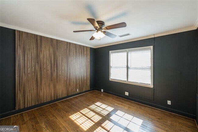 Building Photo - 55 Delmont Dr NE