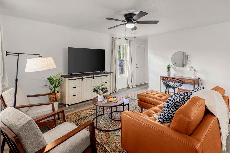 Building Photo - 1 Iris Way