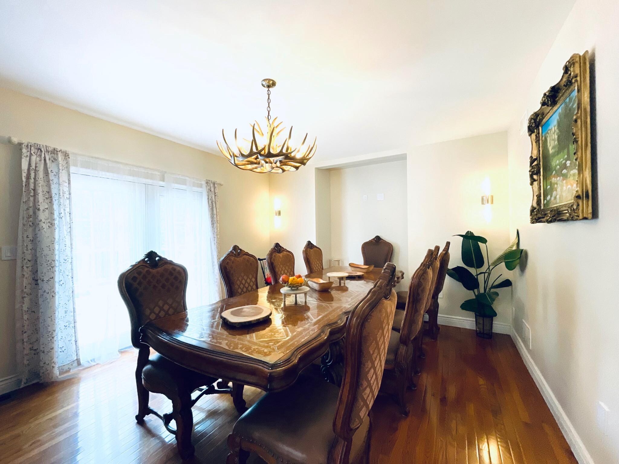 Building Photo - 157 Main St