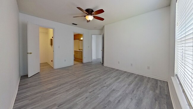 Building Photo - Beautiful 4 Bed 2 Bath Home in North Beach...
