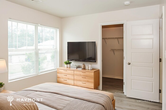 Building Photo - 206 Sedgewick Dr