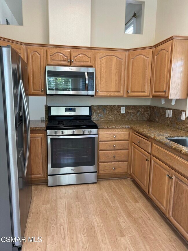 Building Photo - 255 N Skyline Dr