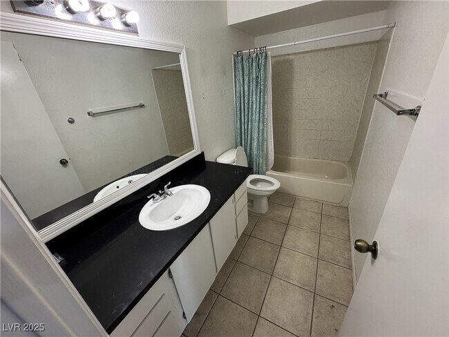 Building Photo - 4050 Luzon Way