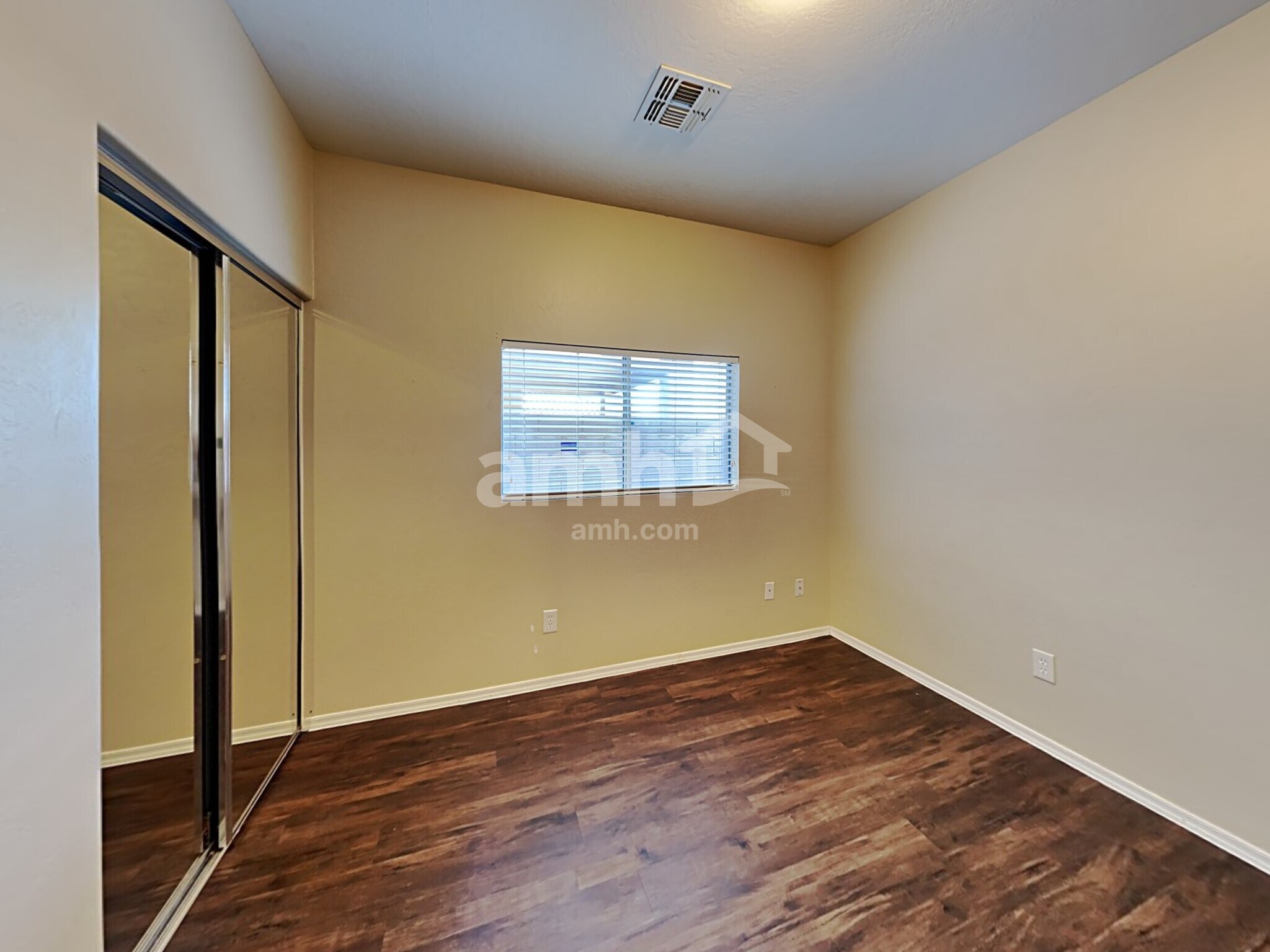 Building Photo - 2548 W Spencer Run