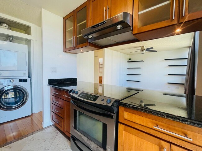 Building Photo - Partly Furnished 3-bedroom, 1.5-bath condo...