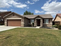 Building Photo - Southwest 3 Bedroom Home