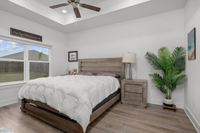 Building Photo - Your Gulf Breeze Dream Home Awaits in Forest Bay