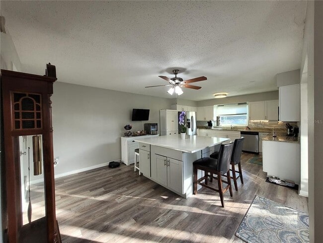 Building Photo - 14521 Catalina Cir