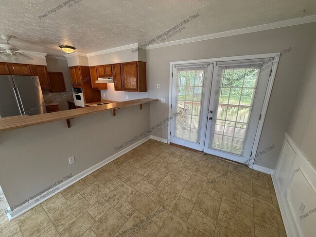 Building Photo - 4112 Elmyra Dr