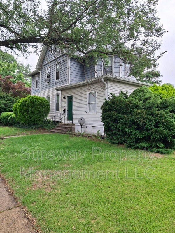 Building Photo - 37 W Cedar Ave