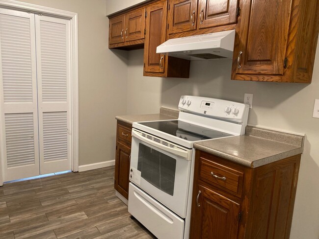 Building Photo - 51 Chatwood Cv