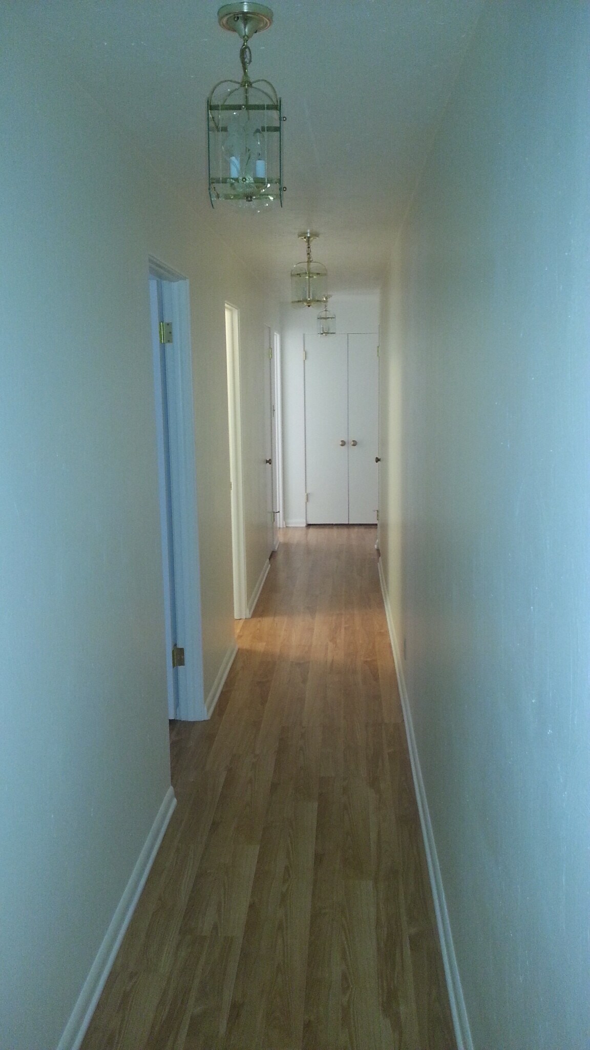 Building Photo - 33 Skyline Dr