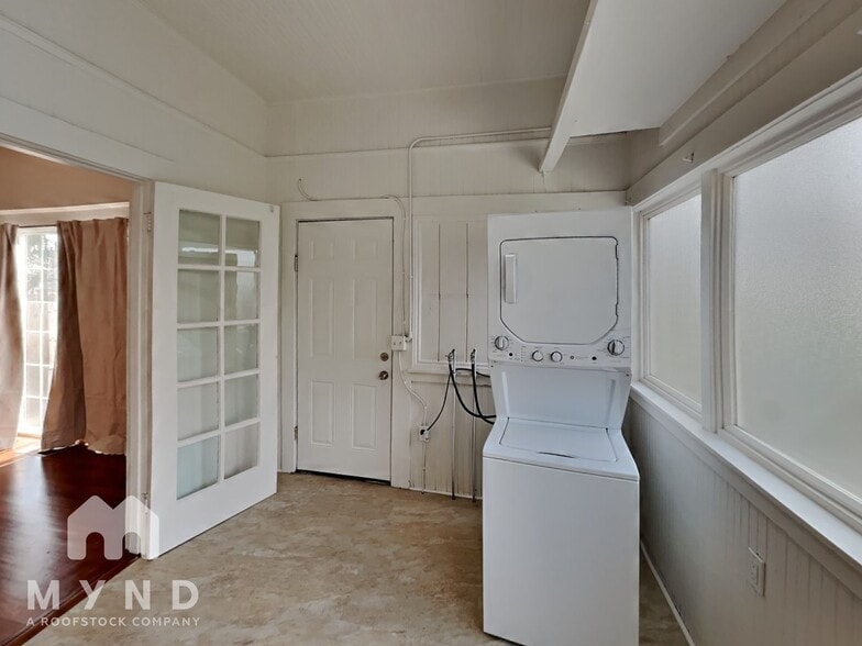 Building Photo - 2189 Colfax St