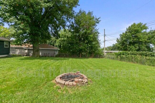 Building Photo - 5416 Browne St