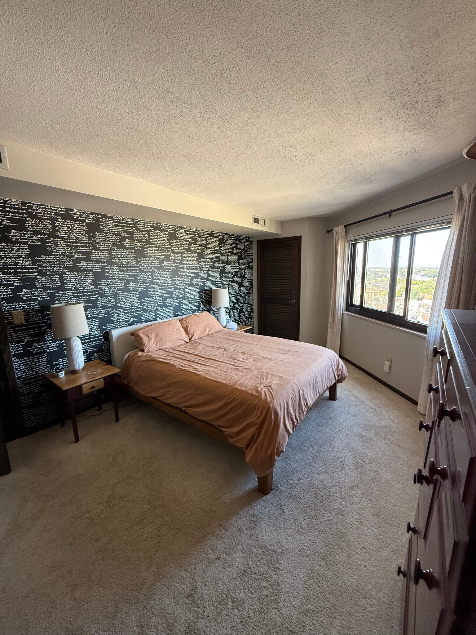 Building Photo - 1633 N Prospect Ave