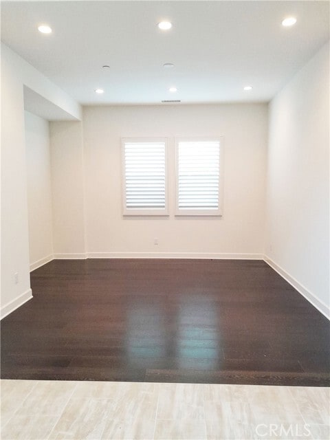 Building Photo - 2432 E Kern River Ln