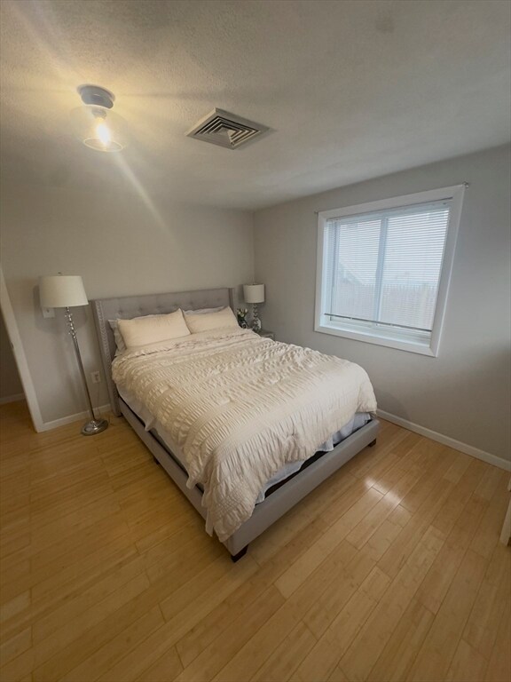 Building Photo - 19 Skyline Dr