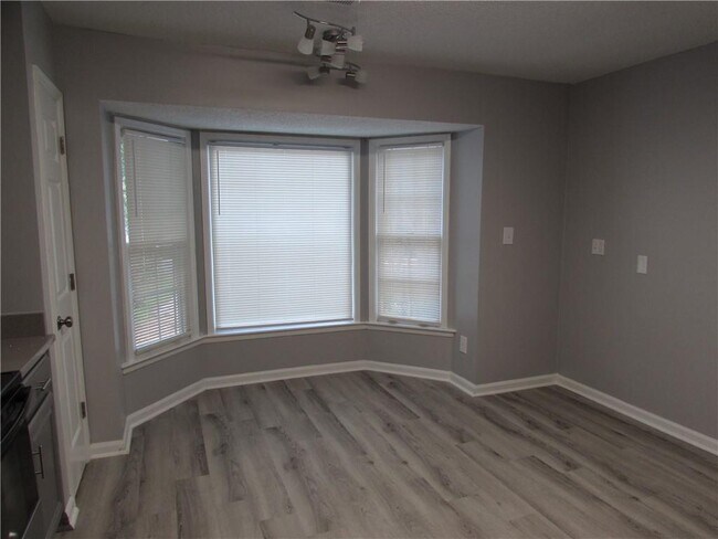 Building Photo - 1774 Twin Brooks Dr SE