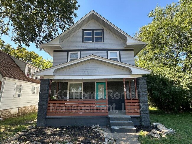Primary Photo - 6118 S Benton Ave