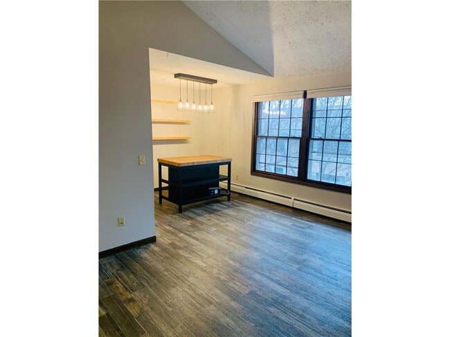 Building Photo - 932 Westbrooke Way