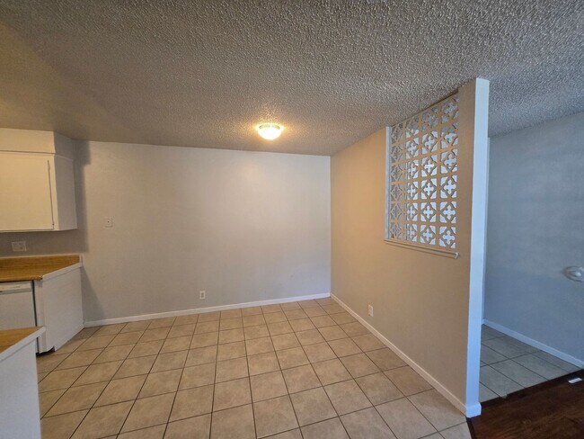 Building Photo - 7905 Leona Way